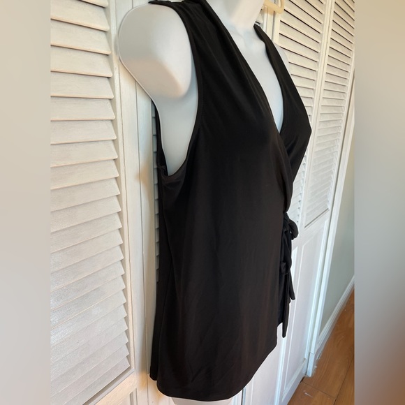 Anne Klein Black Wrap Top Size Medium - Picture 3 of 10